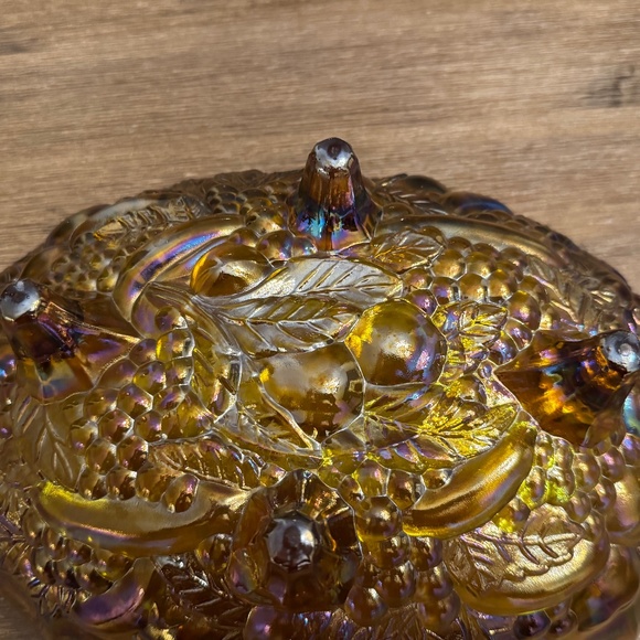🍇 Vintage Marigold Carnival Glass Footed Fruit Bowl & Divided Relish Tray Set - Picture 7 of 14